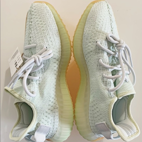 ❌SOLD🎁Yeezy Boost 350 v2 Hyperspace. M6.5 W 7.5 - Picture 3 of 11
